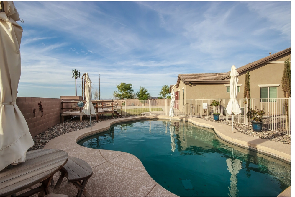cobblestone farms maricopa homes with a pool, maricopa real estate agent, ray del real